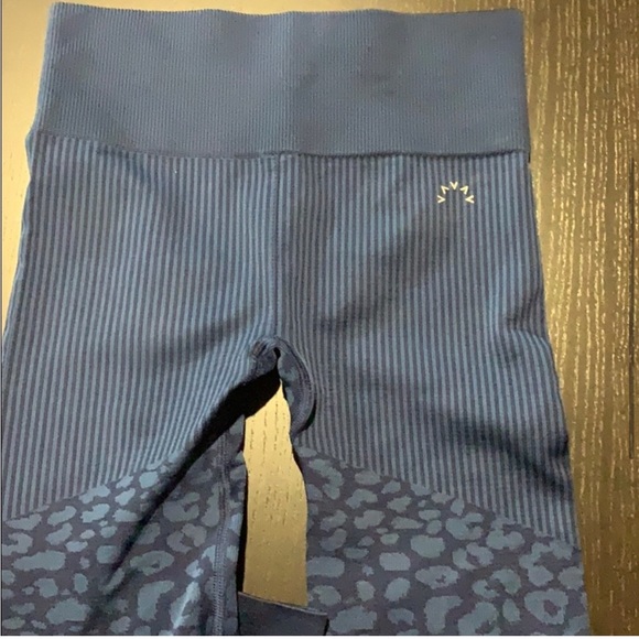 Varley Quincy Legging - Picture 3 of 5